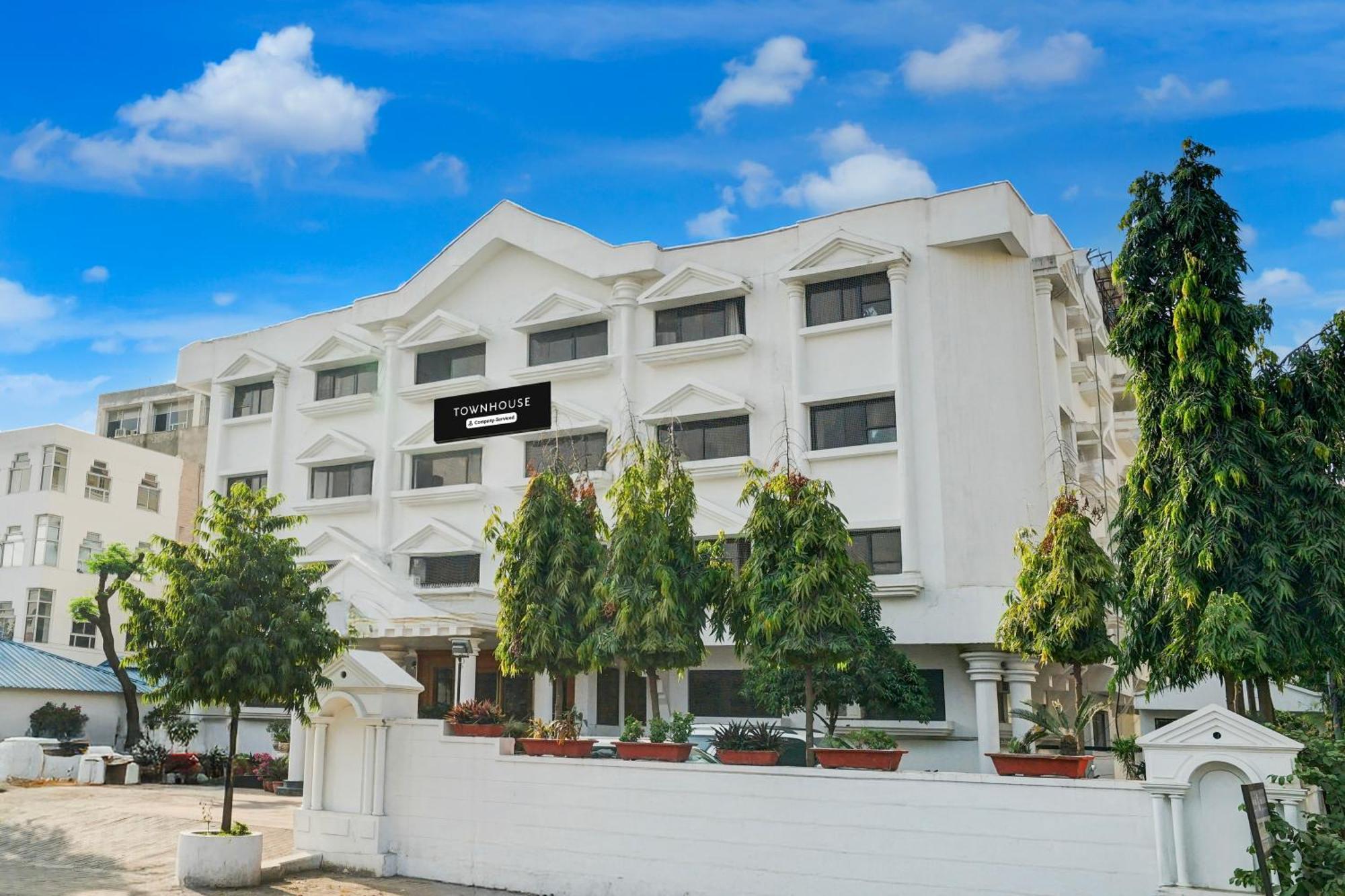Super Townhouse Subhash Nagar Formerly Royal Palazzo Jaipur Eksteriør billede
